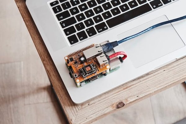 Quelles stratégies de networking efficaces pour les professionnels en nanotechnologie ?